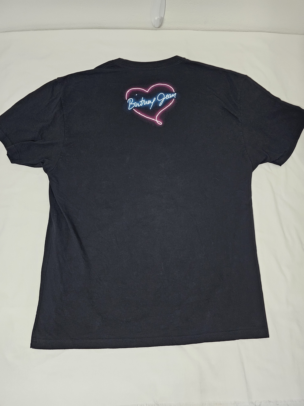 Britney Spears Collection Graphic T-Shirt XL Black Neon Heart Portrait Pop Star - Picture 4 of 7
